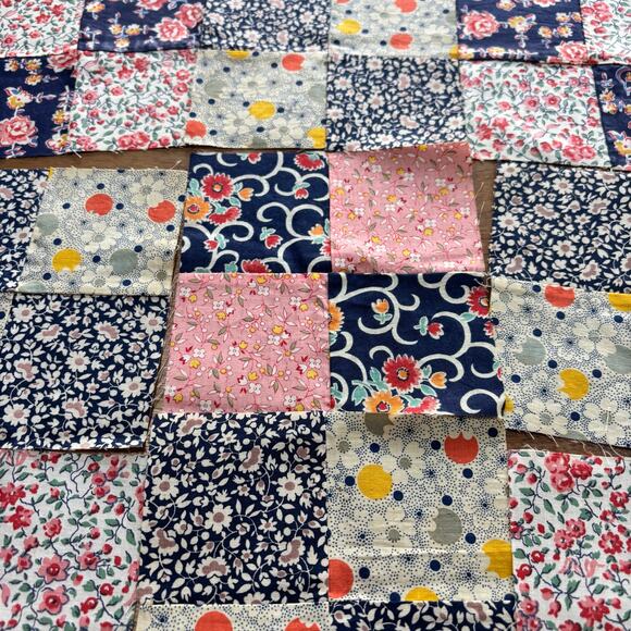 Vintage four patch quilt blocks hand pieced & sewn (21) navy pink gray florals - Picture 4 of 9